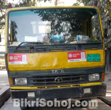 TATA 407